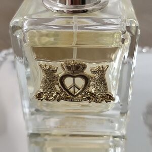 Peace Love and Juicy Couture parfume